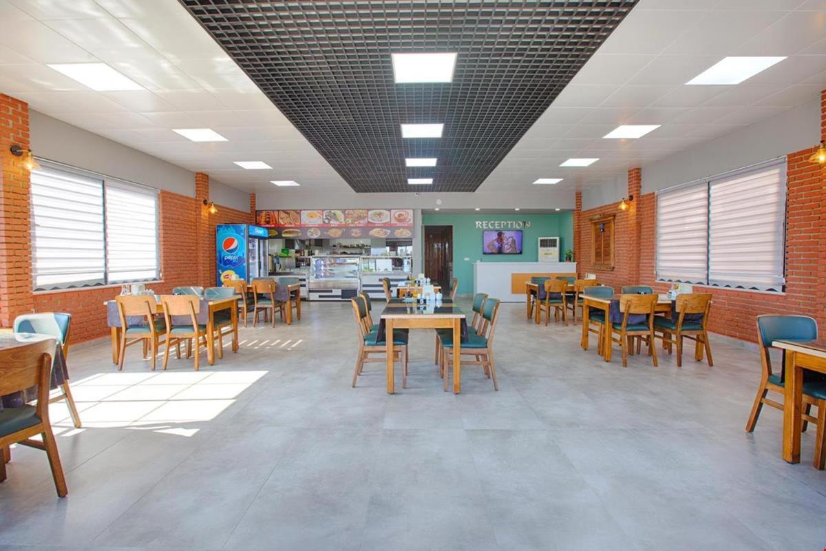 Azak Blue Otel أوكورجالر المظهر الخارجي الصورة
