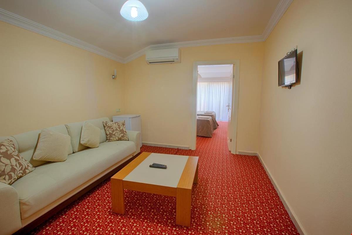 Azak Blue Otel أوكورجالر المظهر الخارجي الصورة