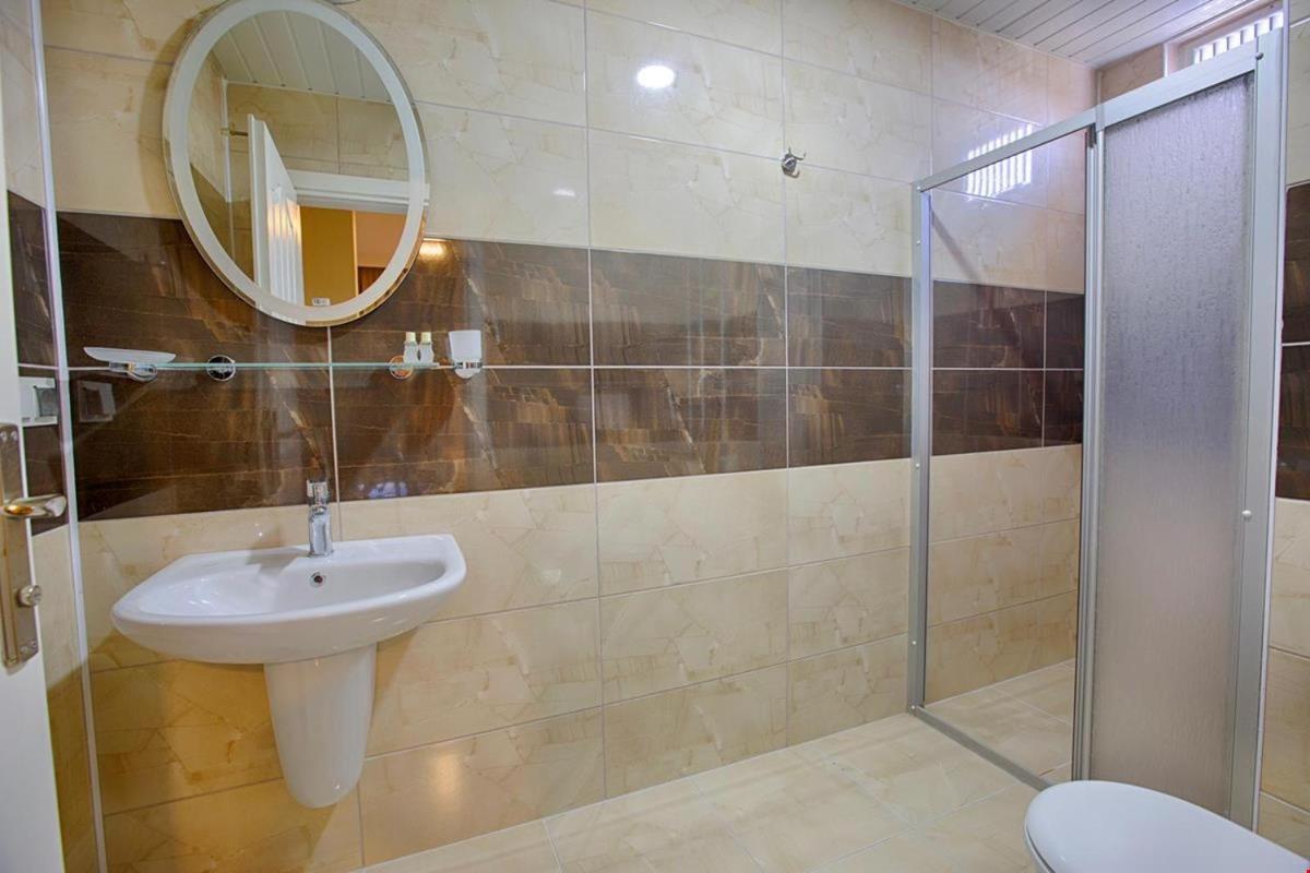 Azak Blue Otel أوكورجالر المظهر الخارجي الصورة